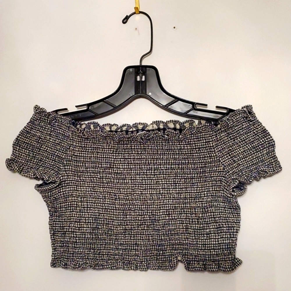 UO Ecote crop ruffled top